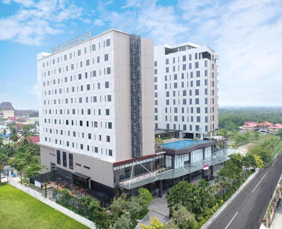 Prime Park Hotel & Convention Pekanbaru Εξωτερικό φωτογραφία