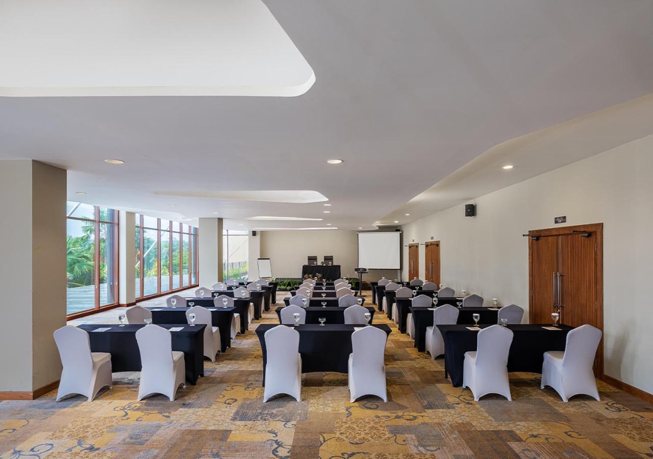 Prime Park Hotel & Convention Pekanbaru Εξωτερικό φωτογραφία