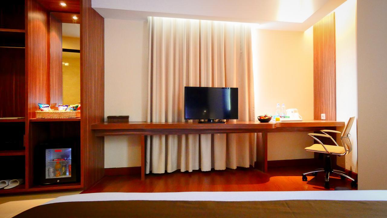 Prime Park Hotel & Convention Pekanbaru Εξωτερικό φωτογραφία